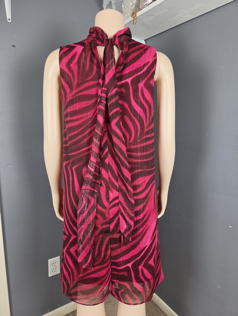 London Times Red A-line Sleeveless Dress - Picture 6 of 9